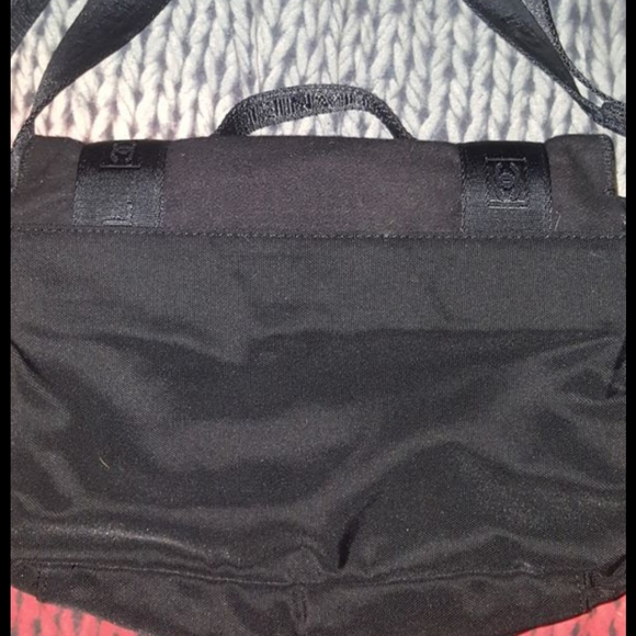 Chanel messenger/laptop bag - Picture 4 of 5